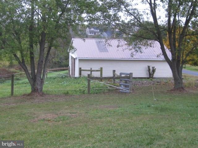 1001 North Middleton Road Carlisle, PA 17013 - Photo 7 of 25 Gallery Image 7