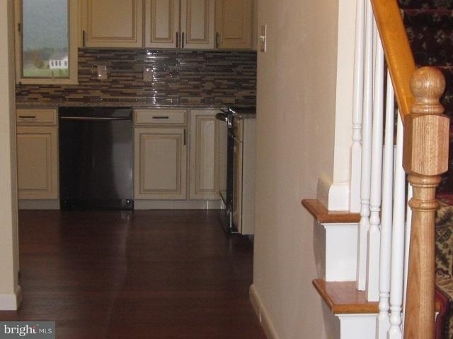 1001 North Middleton Road Carlisle, PA 17013 - Photo 8 of 25 Gallery Image 8