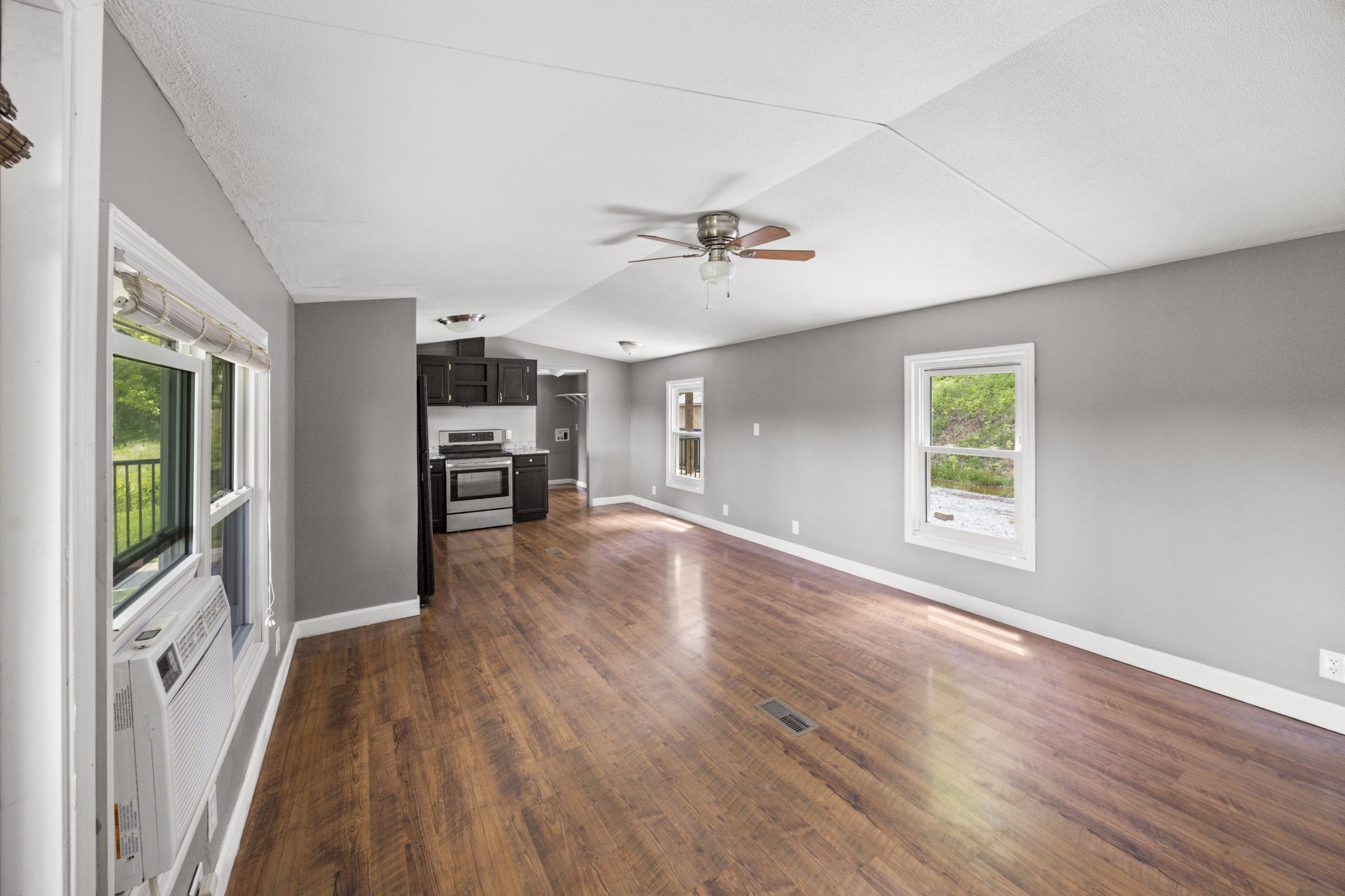 4455 Browning Branch Road Bethpage, TN 37022 - Photo 5 of 19