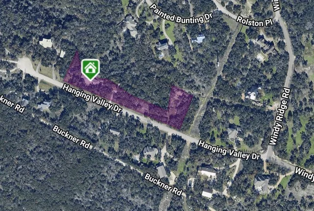 a view of a back yard