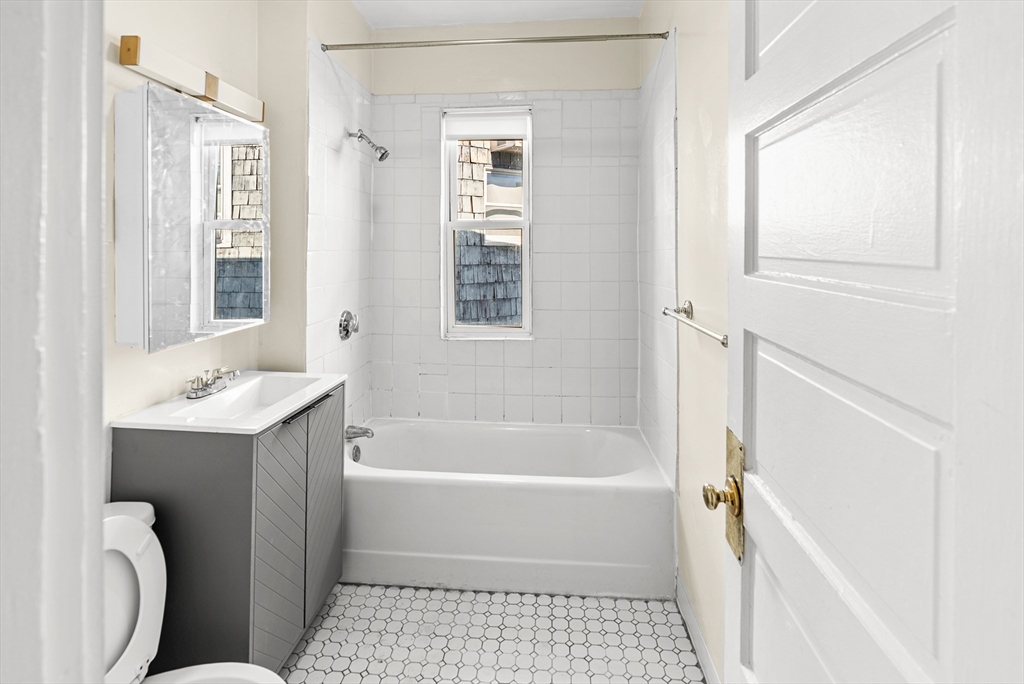 44 Speedwell Street, Unit 3 Boston, MA 02122 - Photo 8 of 24