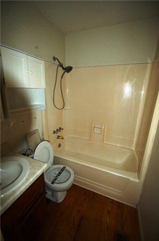 Full master bedroom bathroom
