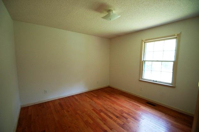 3117 Asbury Road Murfreesboro, TN 37129 - Photo 8 of 11 3rd Bedroom