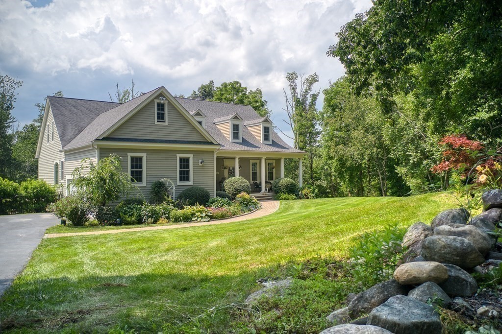 132 George Hill Road Grafton, MA 01519 - Photo 5 of 36 Gallery Image 5