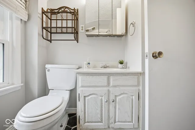 $265,000 | 1969 North Klare Road, Shelbyville, IN 46176