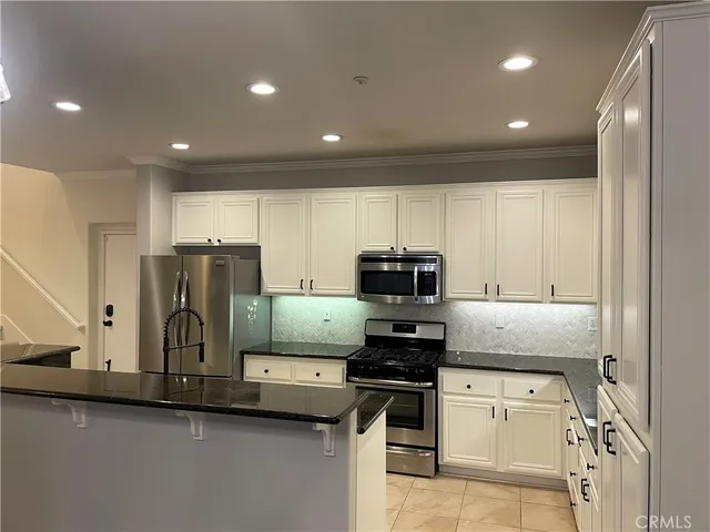 $4,350 | 28 Taquitz, Unit 36, Irvine, CA 92602