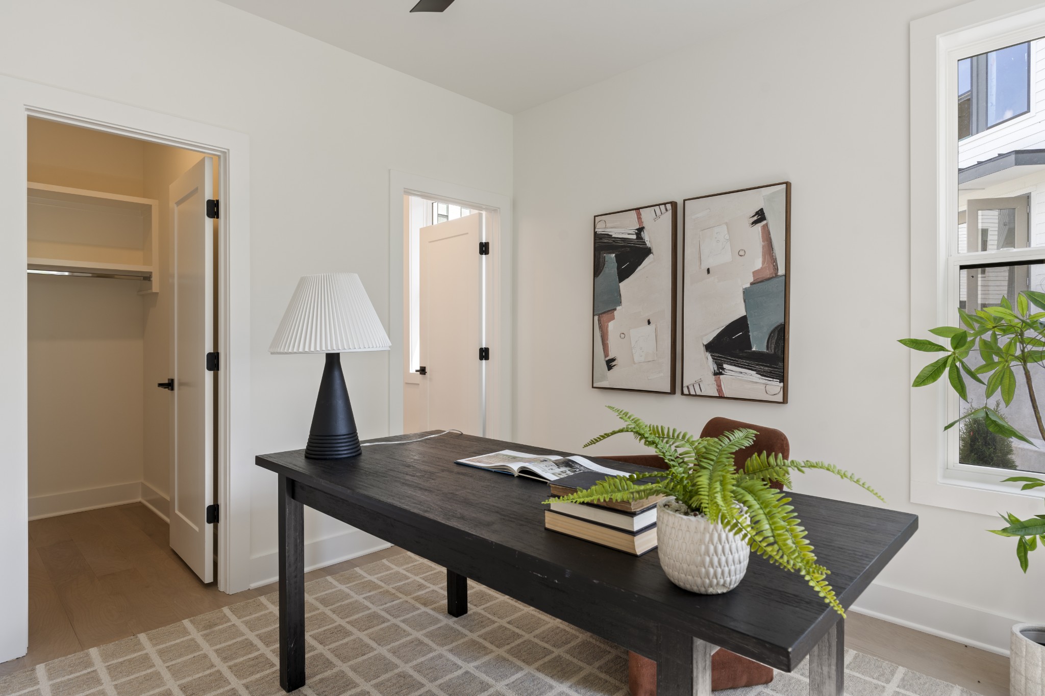 505 Community Court, Unit 11 Nashville, TN 37209 - Photo 18 of 37 a view of a dining room with furniture