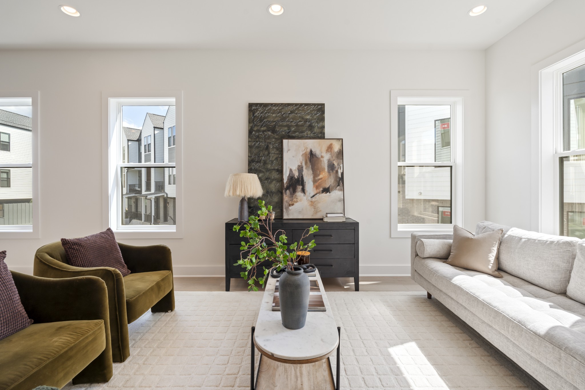 505 Community Court, Unit 11 Nashville, TN 37209 - Photo 20 of 37 a living room with furniture and a potted plant