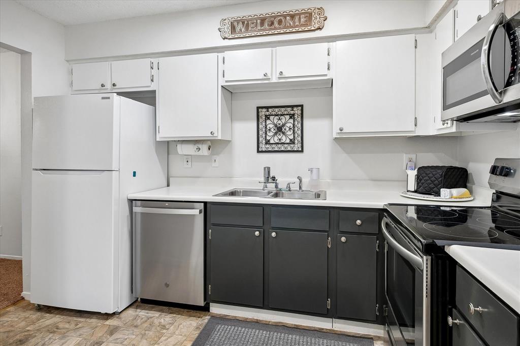 5300 Keller Springs Road, Unit 1077 Dallas, TX 75248 - Photo 14 of 25