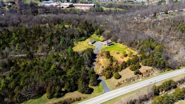 $825,000 | 840 Commerce Road, Staunton, VA 24401