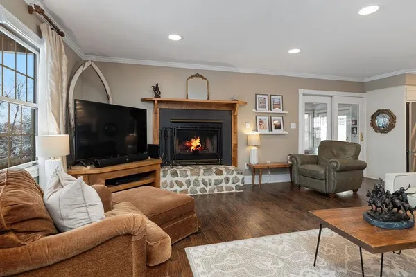 $825,000 | 840 Commerce Road, Staunton, VA 24401