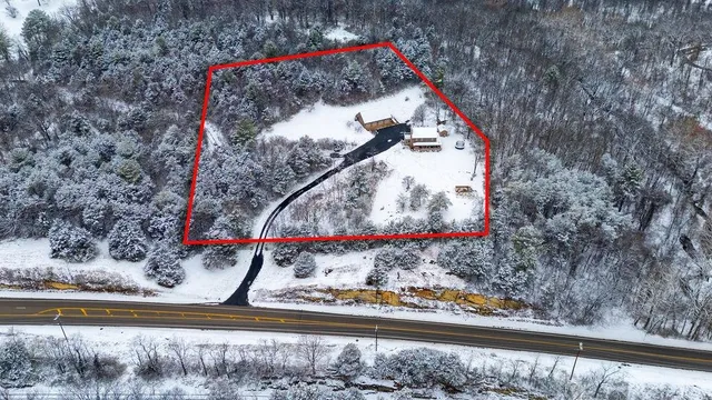 $850,000 | 840 Commerce Road, Staunton, VA 24401