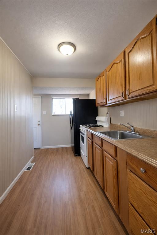 10632 Glen Garry Road St. Louis, MO 63137 - Photo 3 of 9