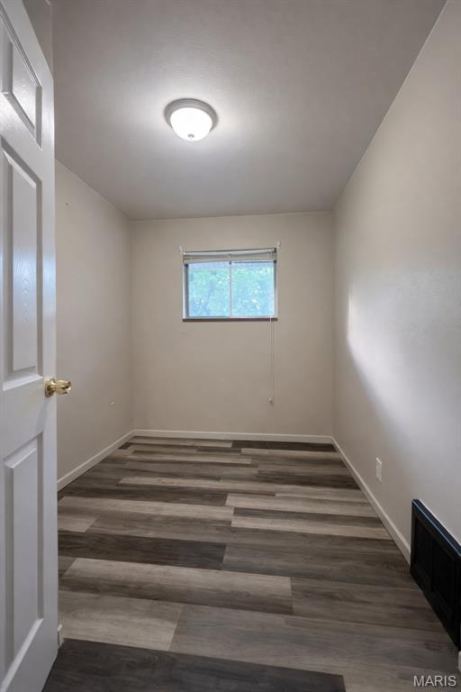 10632 Glen Garry Road St. Louis, MO 63137 - Photo 4 of 9