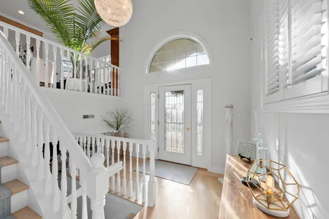 $1,029,900 | 1066 Edinborough Court, Geneva, WI 53147