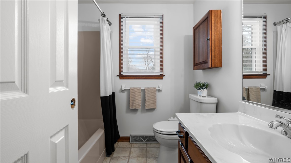 270 Buffalo Road, Unit 27 East Aurora, NY 14052 - Photo 17 of 40