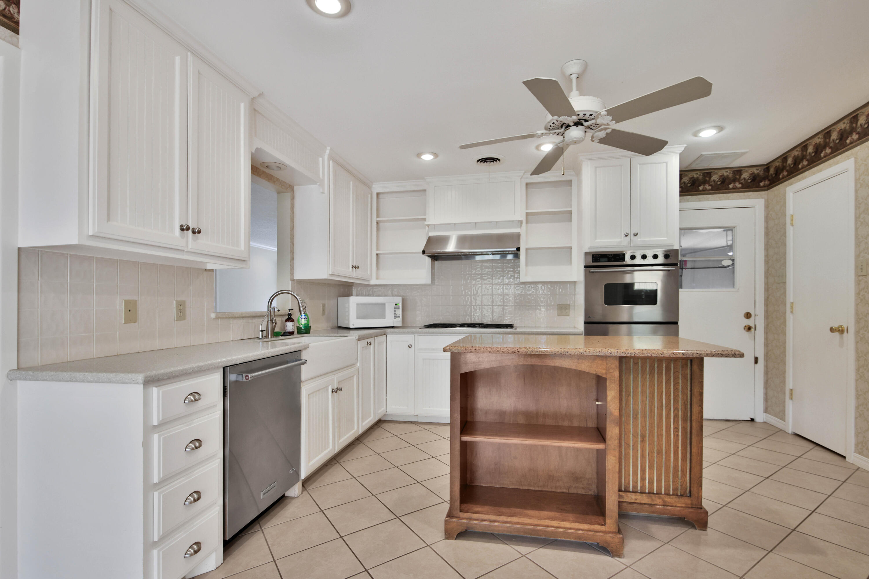 3407 68th Drive Lubbock, TX 79413 - Photo 11 of 41 IMG_1881