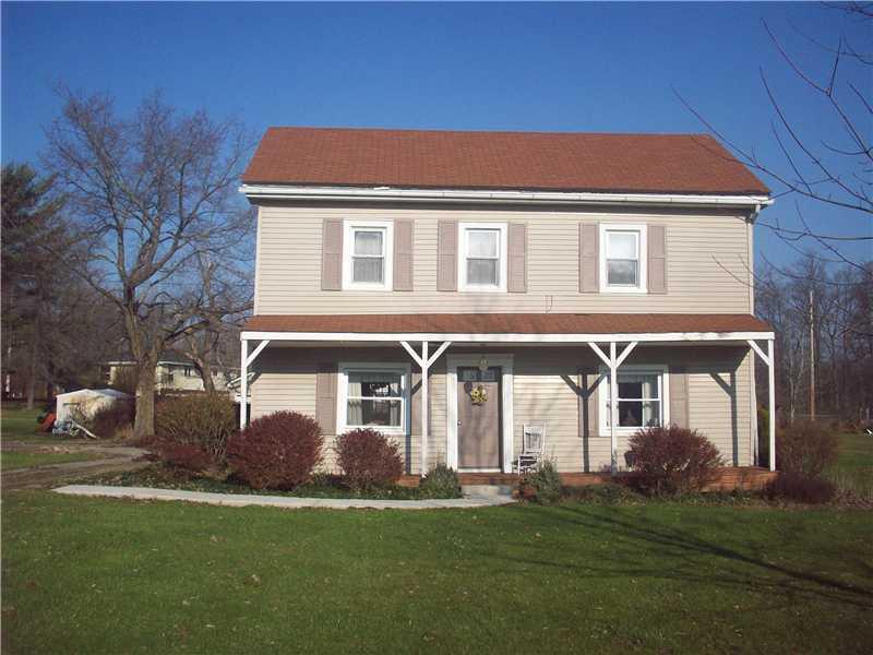 Exterior Front. Colonial home on privately owned lane with 2.97 acres.