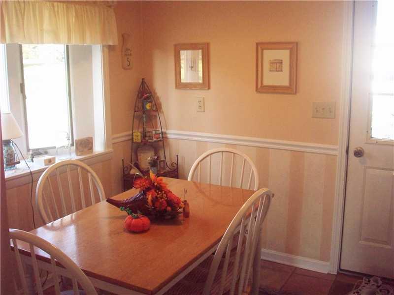 48 Reno Road Hermitage, PA 16148 - Photo 2 of 21 Kitchen. Breakfast nook for eating right off the main kitchen and very convenient to laundry room on main floor