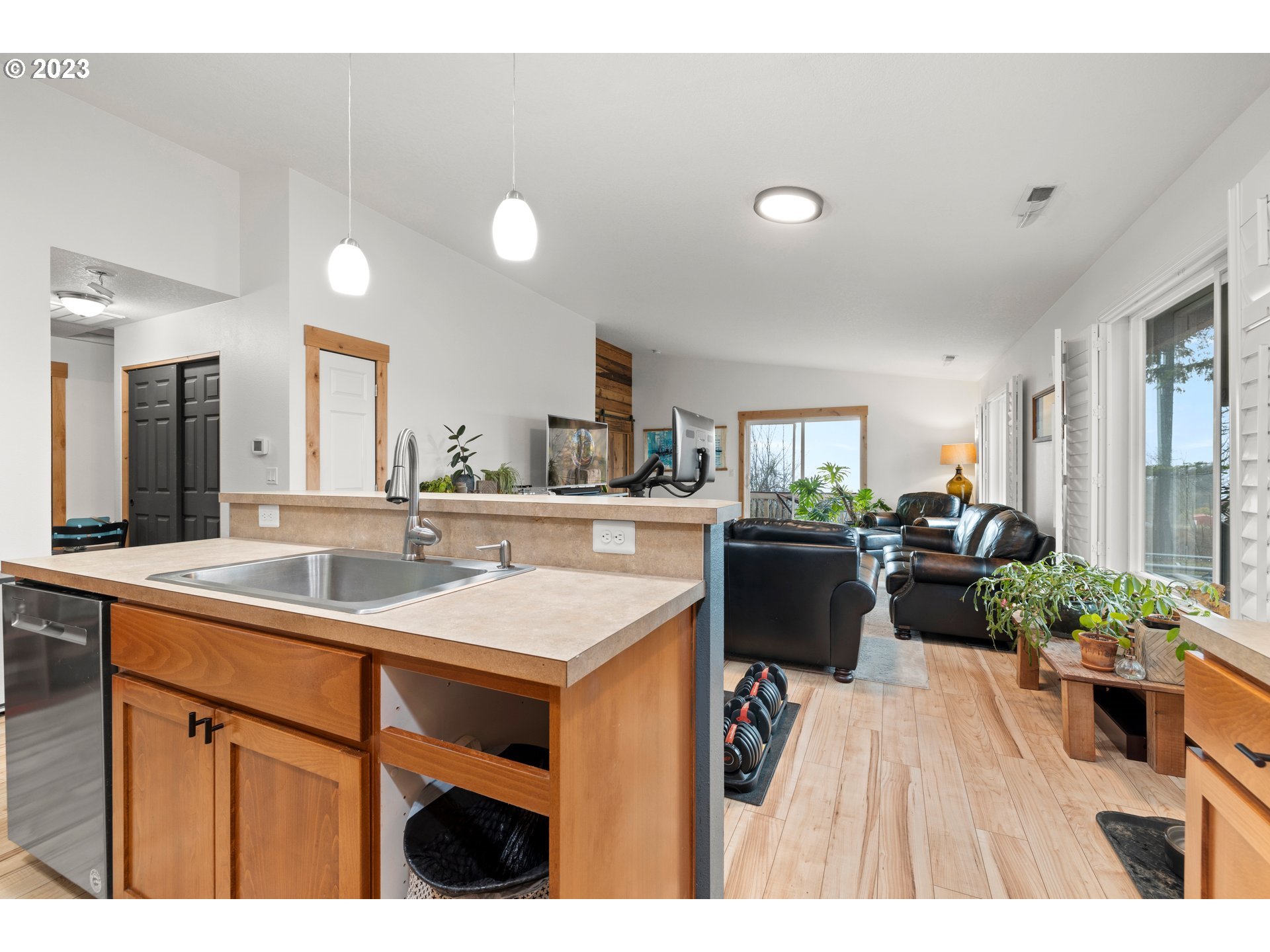 20975 Southwest Jaquith Road Newberg, OR 97132 - Photo 11 of 38 Gallery Image 11
