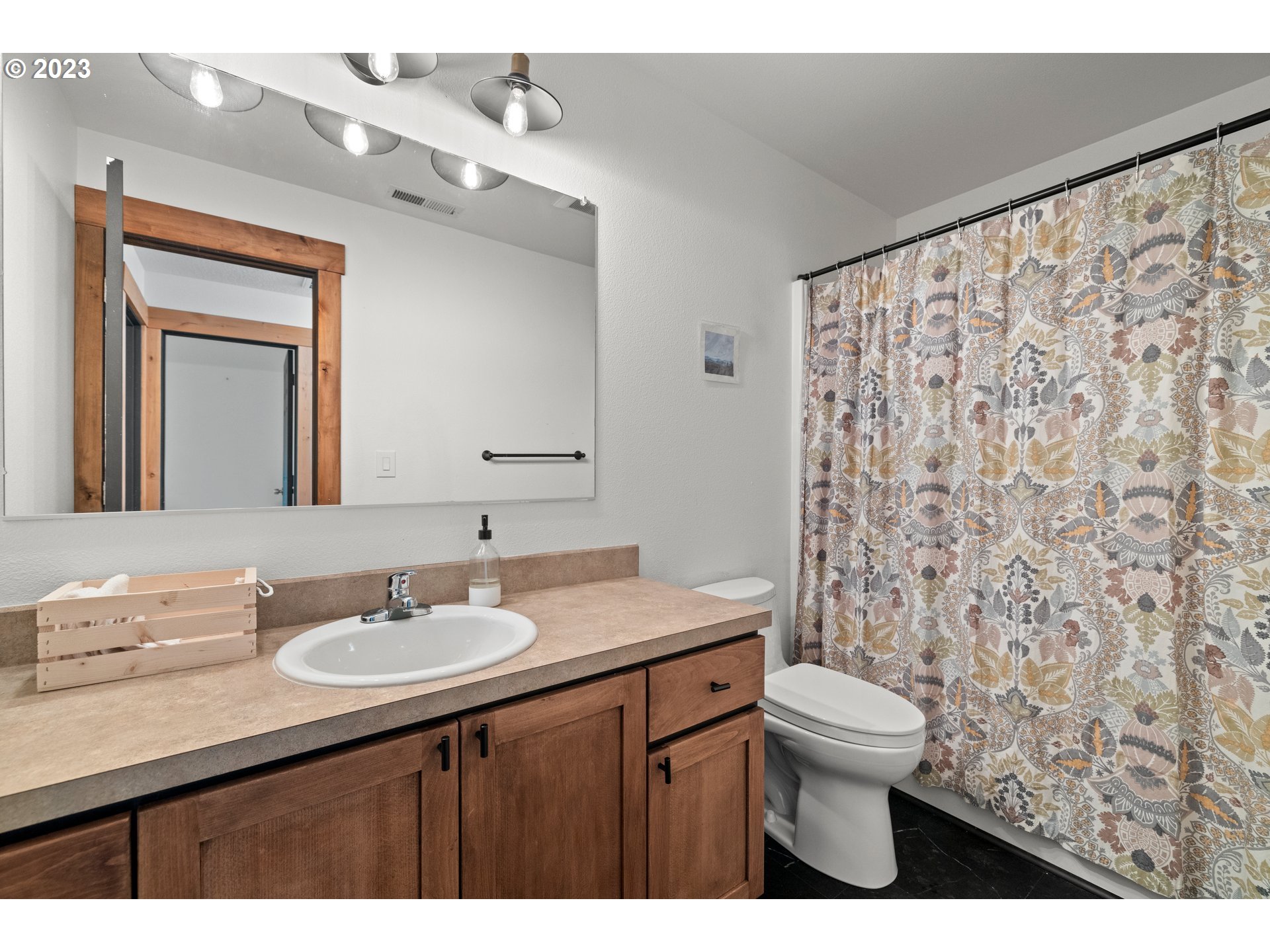 20975 Southwest Jaquith Road Newberg, OR 97132 - Photo 24 of 38 Gallery Image 24