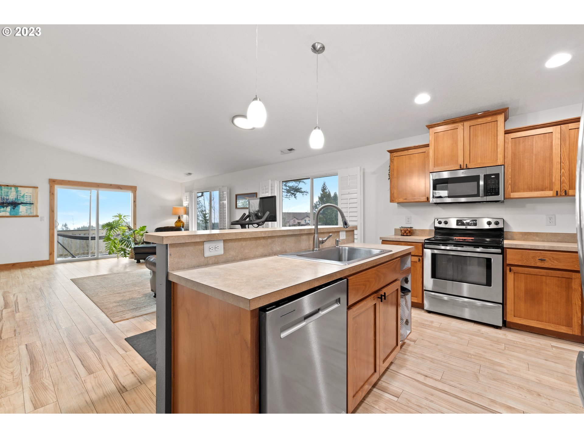 20975 Southwest Jaquith Road Newberg, OR 97132 - Photo 9 of 38 Gallery Image 9