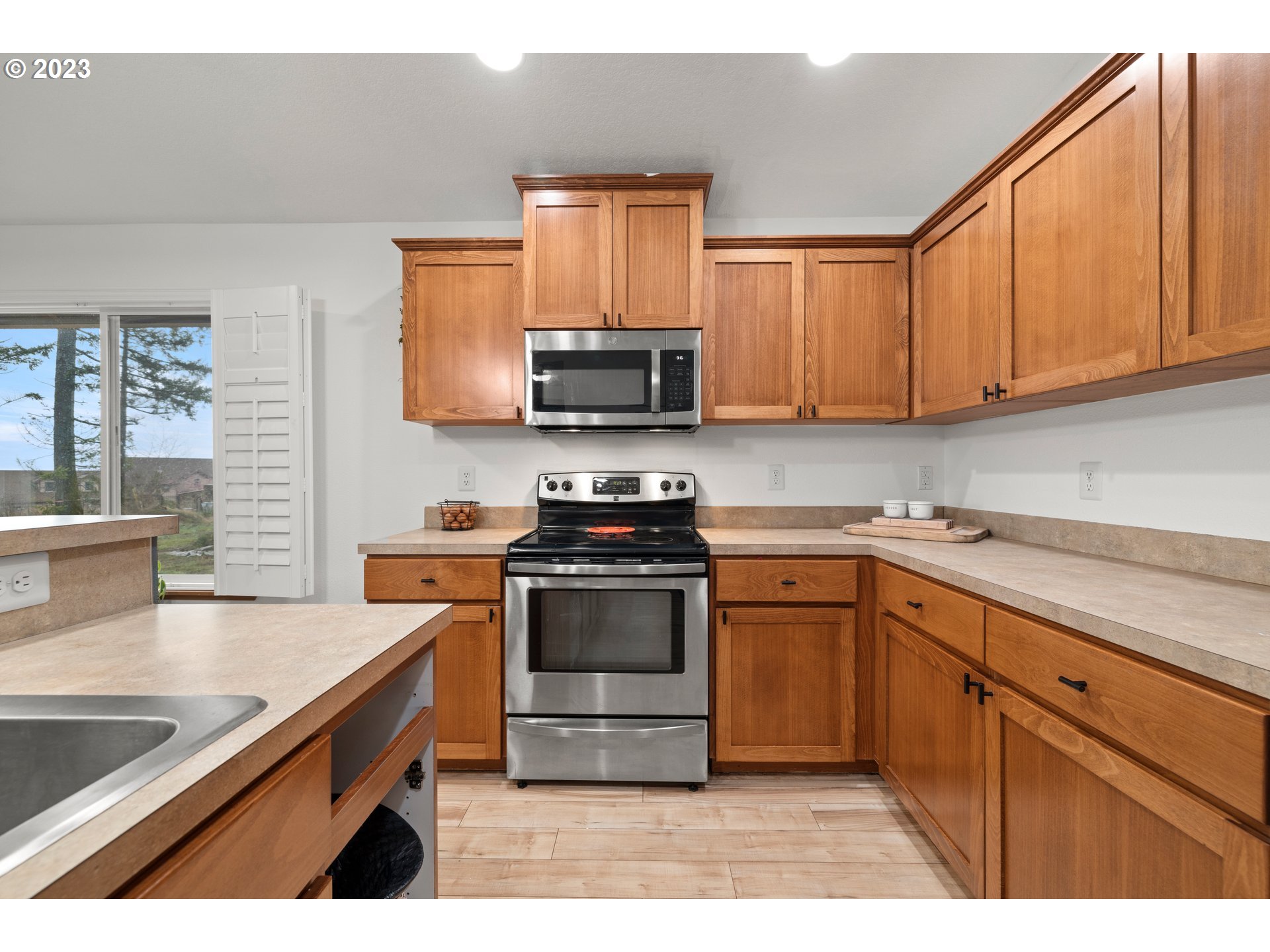 20975 Southwest Jaquith Road Newberg, OR 97132 - Photo 10 of 38 Gallery Image 10