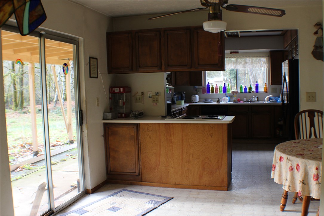 136 Schoolhouse Road Kelso, WA 98626 - Photo 12 of 21 Gallery Image 12