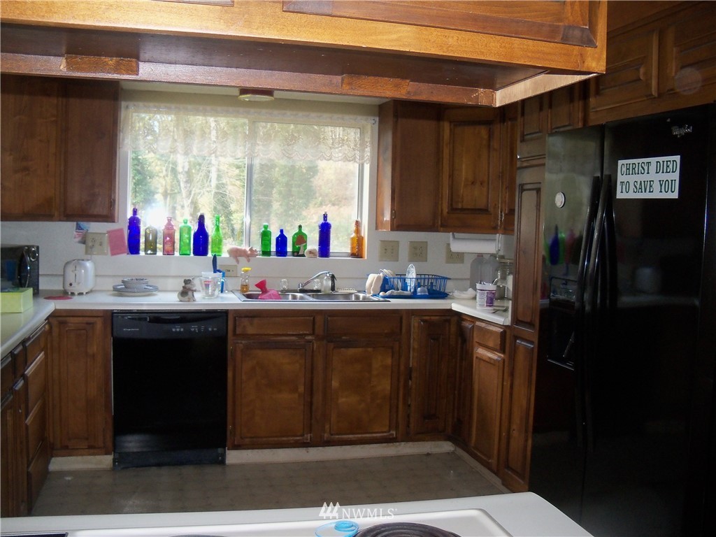 136 Schoolhouse Road Kelso, WA 98626 - Photo 9 of 21 Gallery Image 9