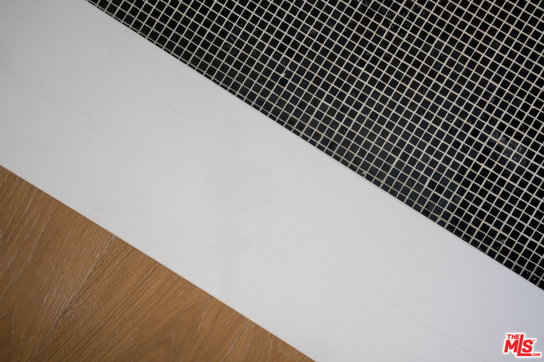 12115 Viewcrest Road Studio City, CA 91604 - Photo 17 of 44 Gallery Image 17
