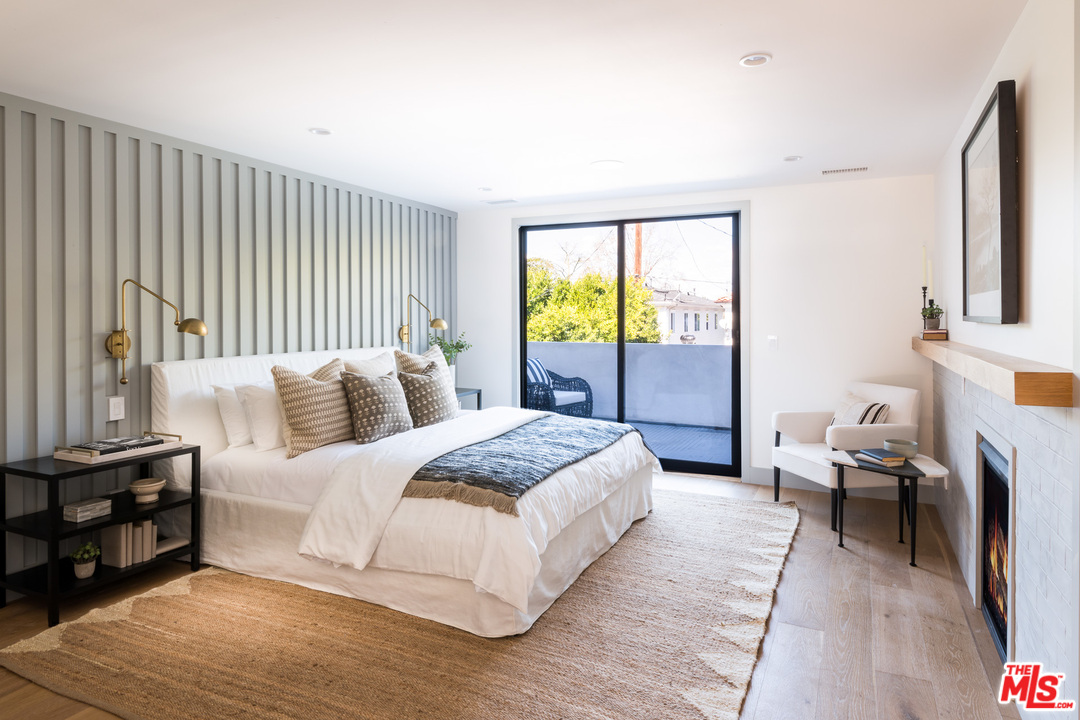 12115 Viewcrest Road Studio City, CA 91604 - Photo 21 of 44 Gallery Image 21