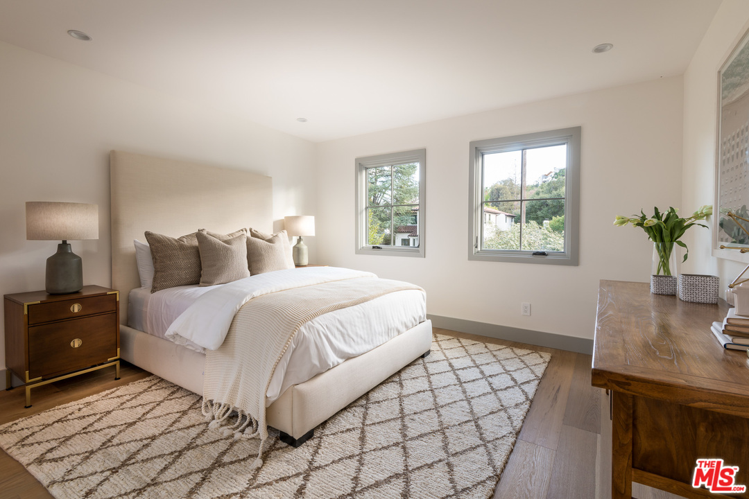 12115 Viewcrest Road Studio City, CA 91604 - Photo 30 of 44 Gallery Image 30