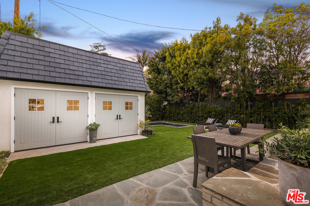 12115 Viewcrest Road Studio City, CA 91604 - Photo 41 of 44 Gallery Image 41