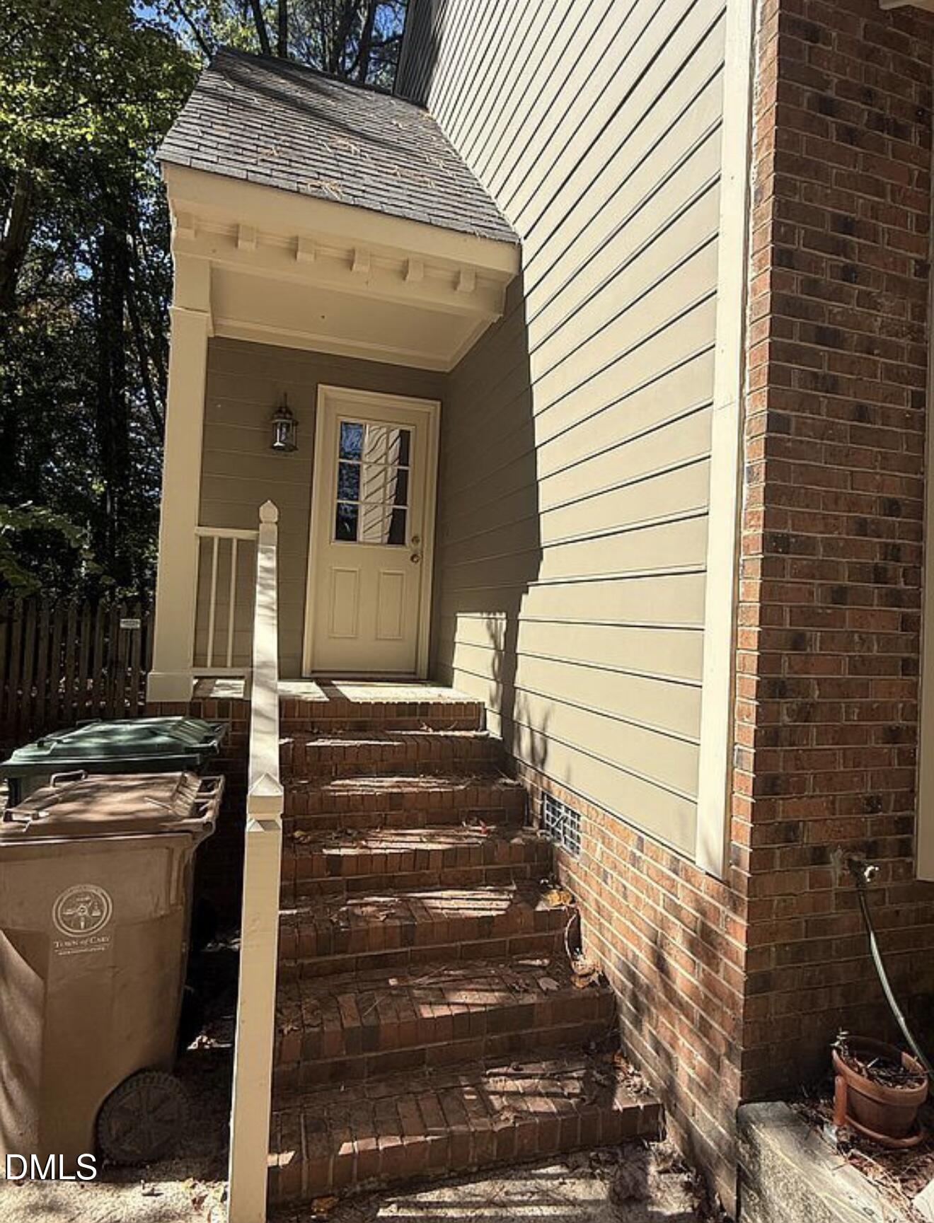 108 Canterfield Road Cary, NC 27513 - Photo 3 of 34 beyc693645d3572cf