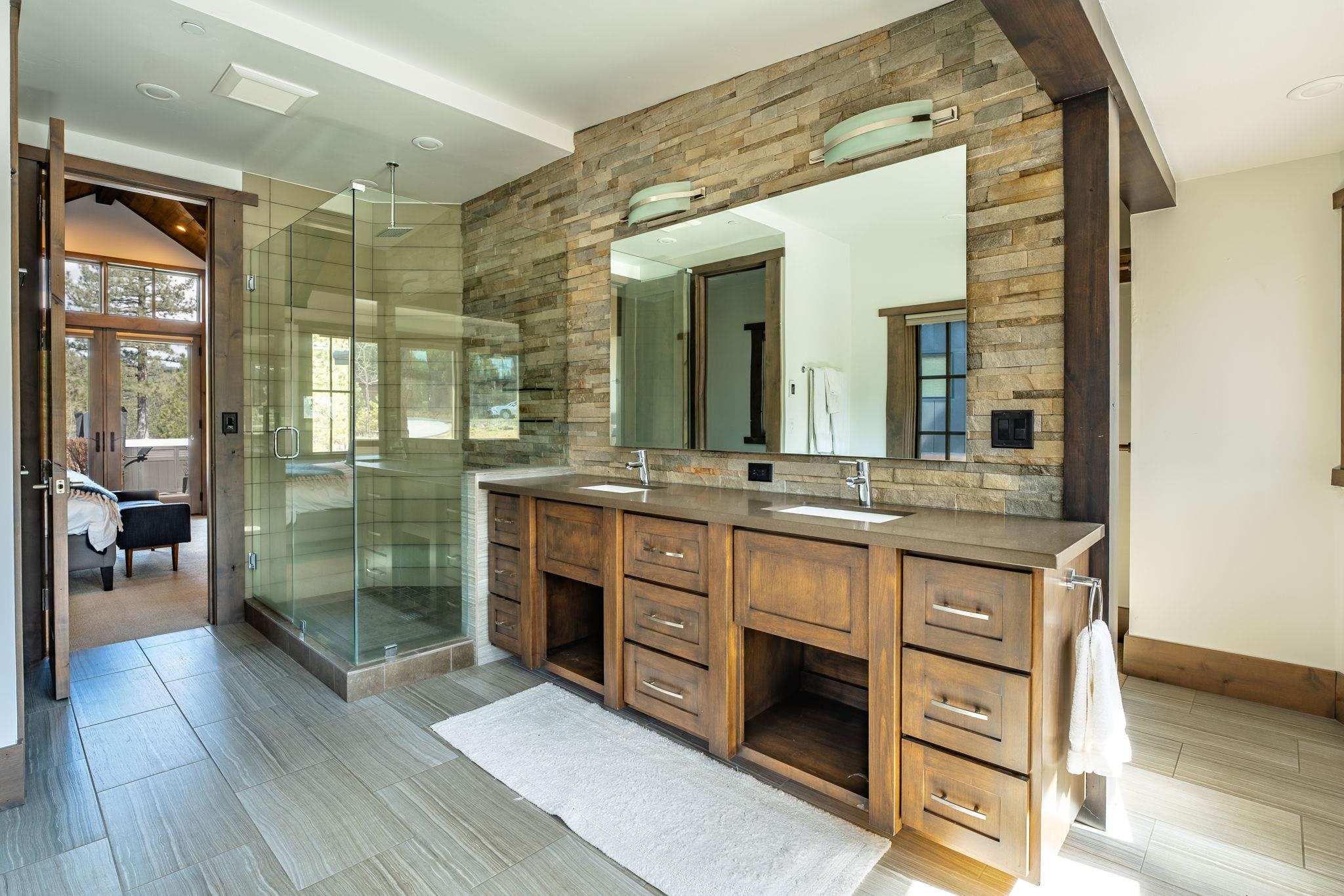 11575 Henness Road Truckee, CA 96161 - Photo 18 of 28 Gallery Image 18