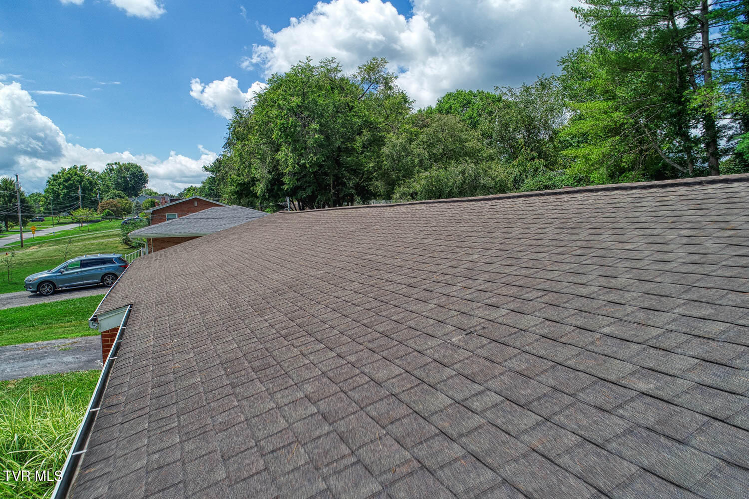 2204 Wyndale Road Johnson City, TN 37604 - Photo 8 of 51 BG. 2204 Wyndale. JC MLSa (8 of 30)