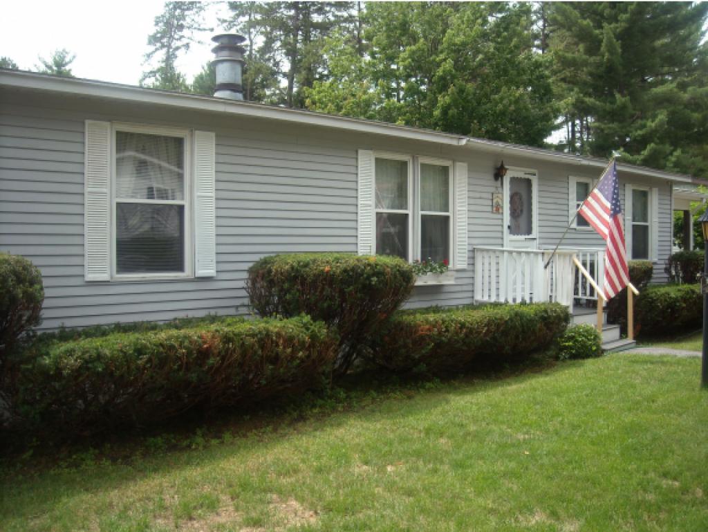 13 Roger Road Goffstown, NH 03045 - Photo 3 of 19