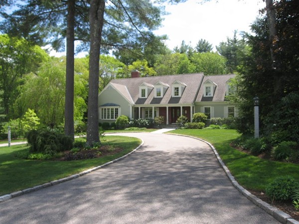 45 Country Road Holliston, MA 01746 - Photo 1 of 30 Gallery Image 1