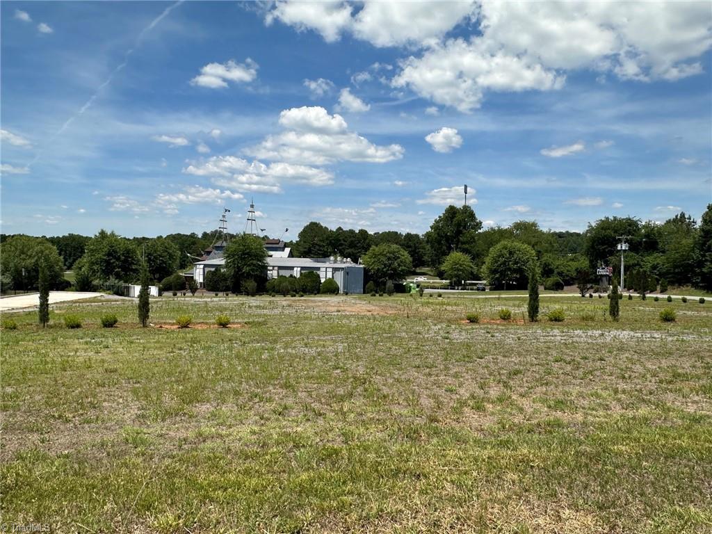 157 Interstate Way Elkin, NC 28621 - Photo 5 of 23