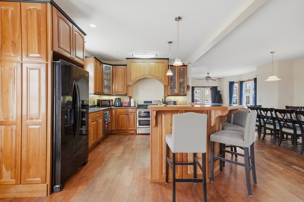 311 South Sugar Hill Road Weare, NH 03281 - Photo 4 of 38