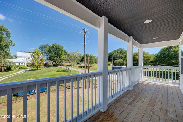 $310,000 | 201 West Williams Street, Burgaw, NC 28425