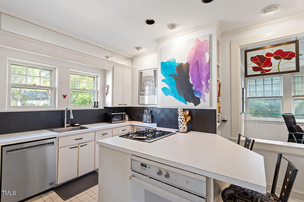 1104 North Gregson Street Durham, NC 27701 - Photo 18 of 45 1104 North Gregson Street P_27