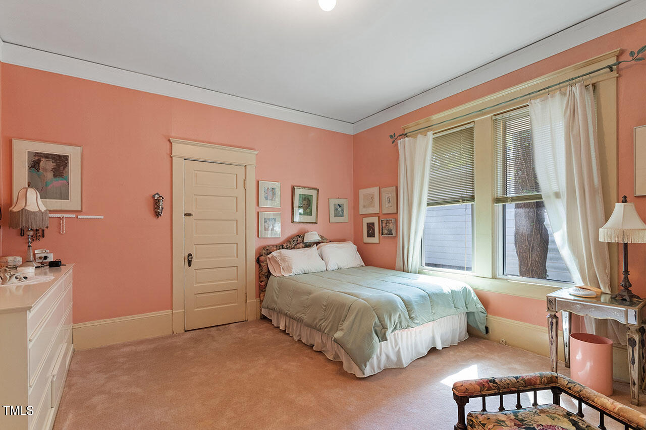 1104 North Gregson Street Durham, NC 27701 - Photo 27 of 45 1104 North Gregson Street P_36