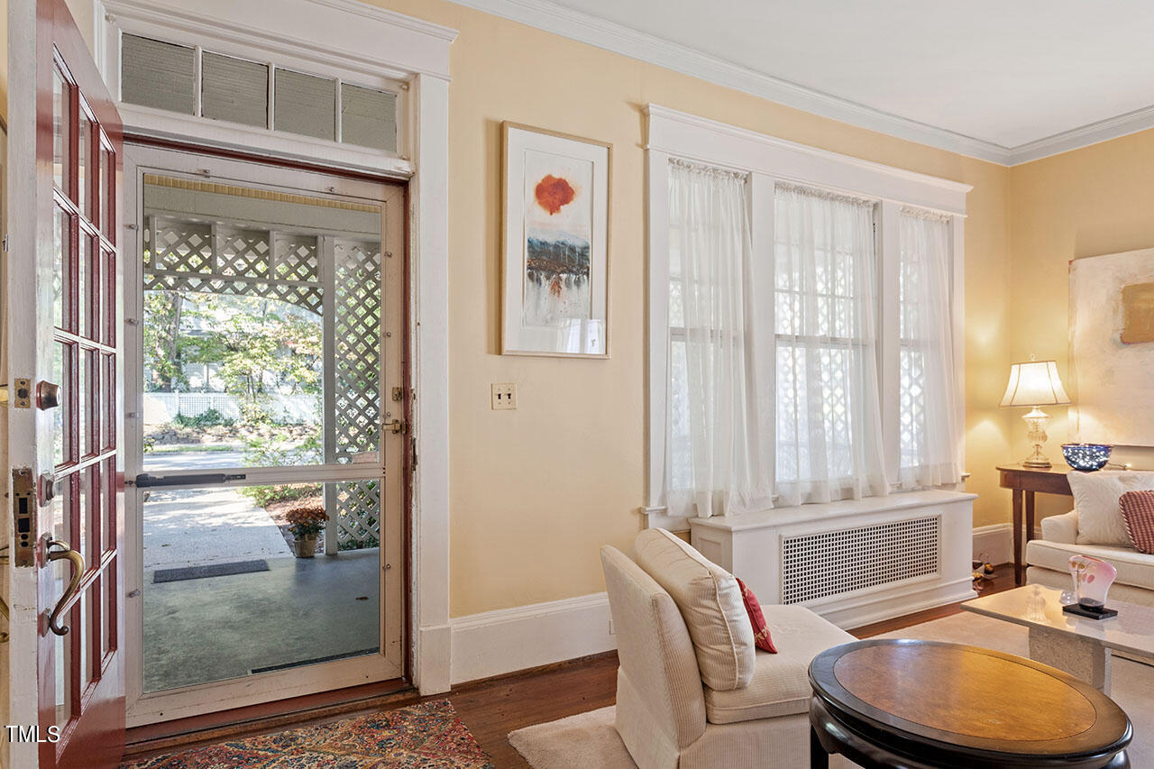 1104 North Gregson Street Durham, NC 27701 - Photo 5 of 45 1104 North Gregson Street P_14