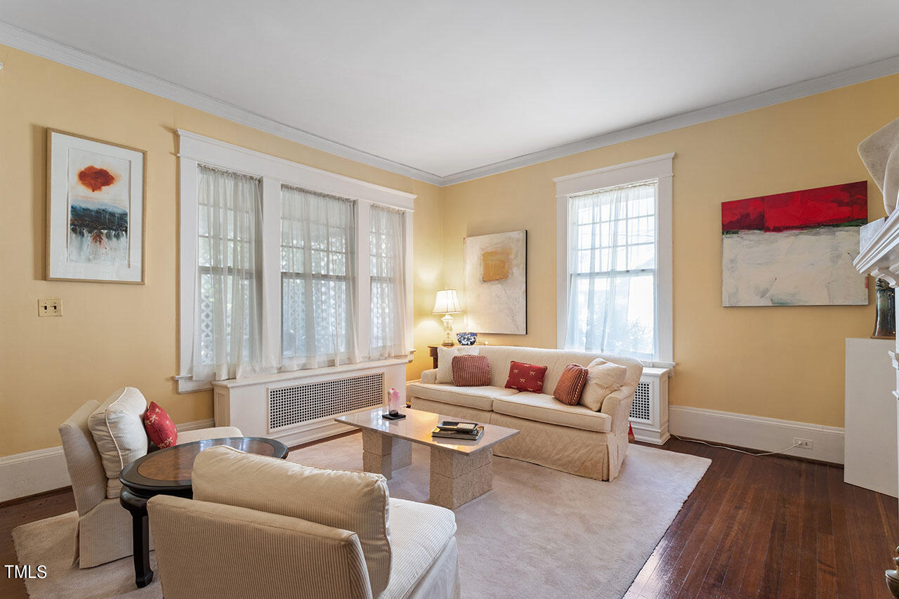 1104 North Gregson Street Durham, NC 27701 - Photo 7 of 45 1104 North Gregson Street P_16