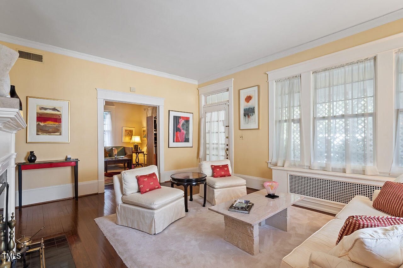 1104 North Gregson Street Durham, NC 27701 - Photo 8 of 45 1104 North Gregson Street P_17