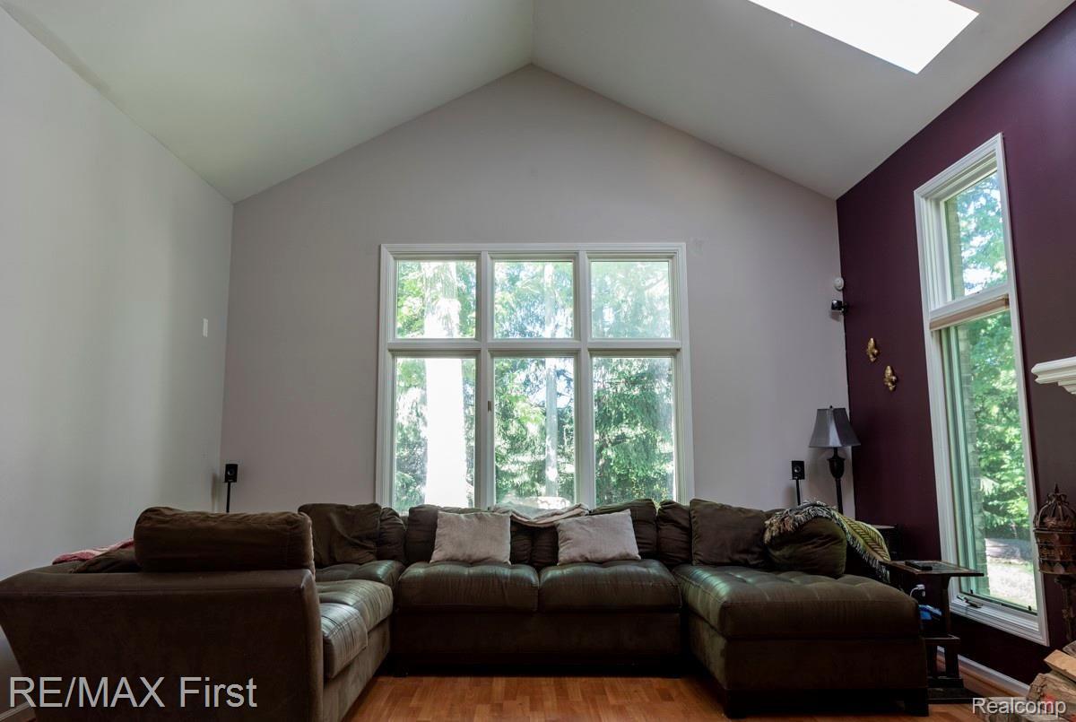 770 Grovecrest Rochester, MI 48307 - Photo 22 of 59 Grovecrest - 22.jpg