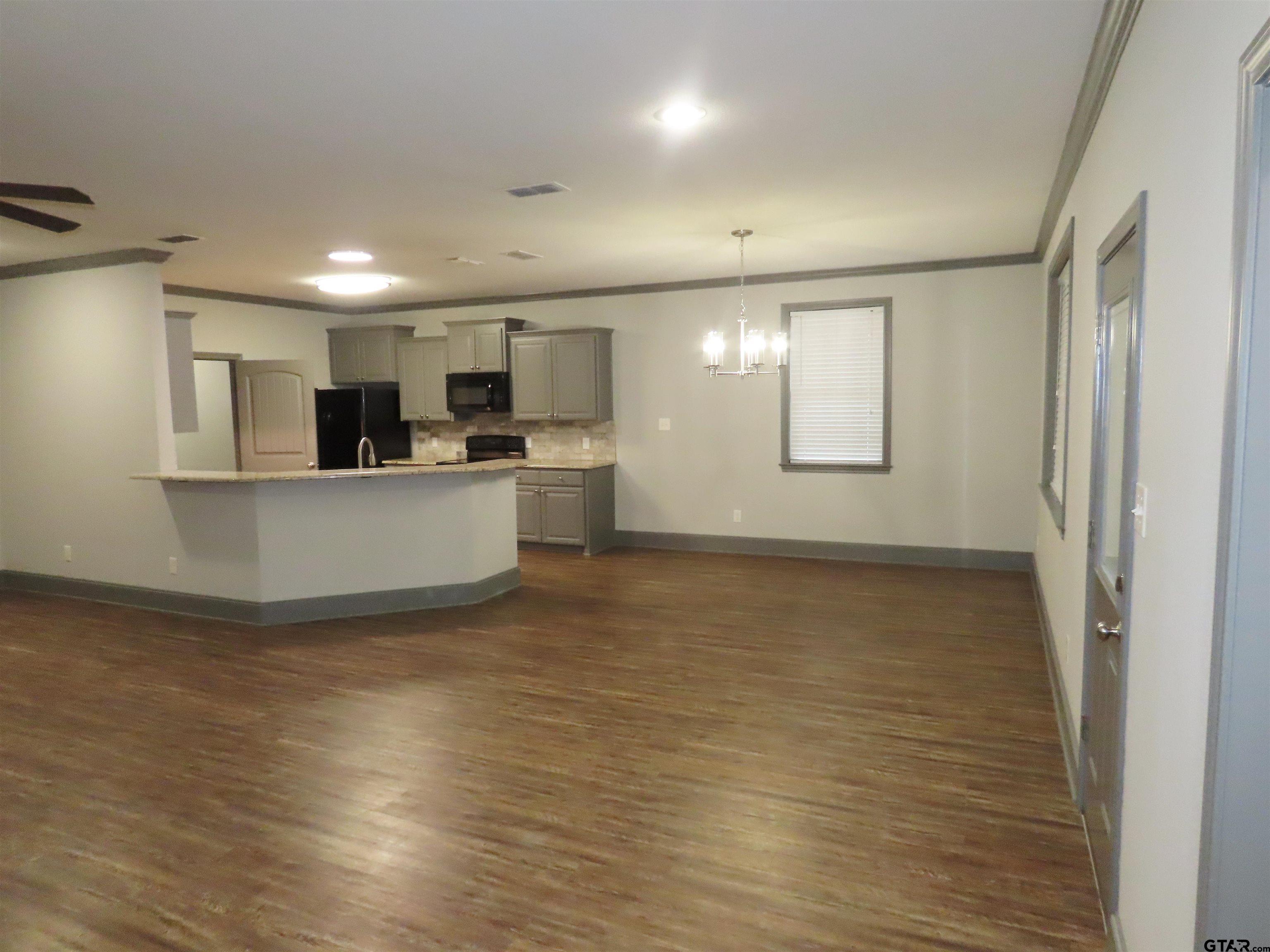 2528 Guinn Farms Road Tyler, TX 75707 - Photo 7 of 35