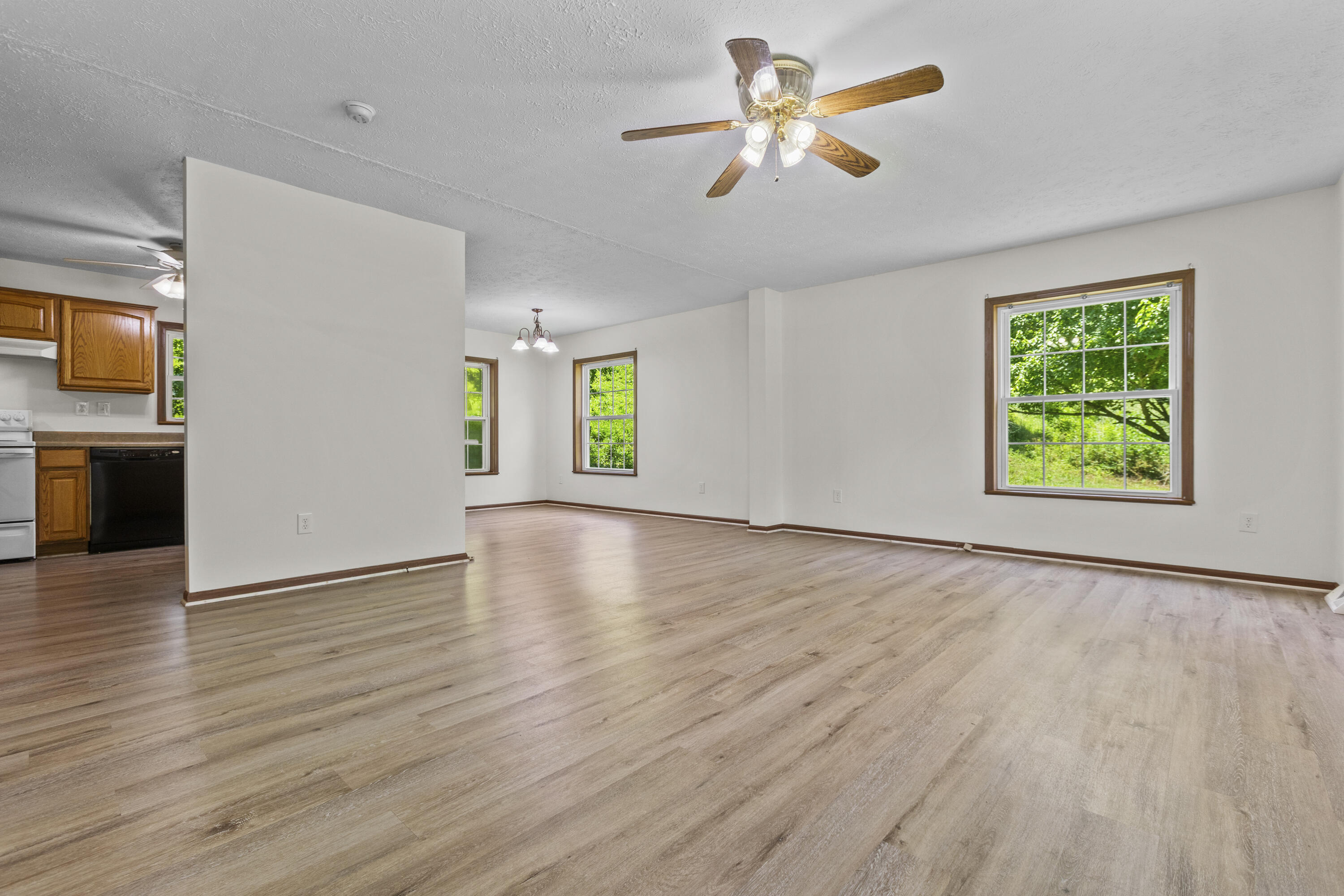 323 Saltwell Road Owingsville, KY 40360 - Photo 6 of 41 I82A8754
