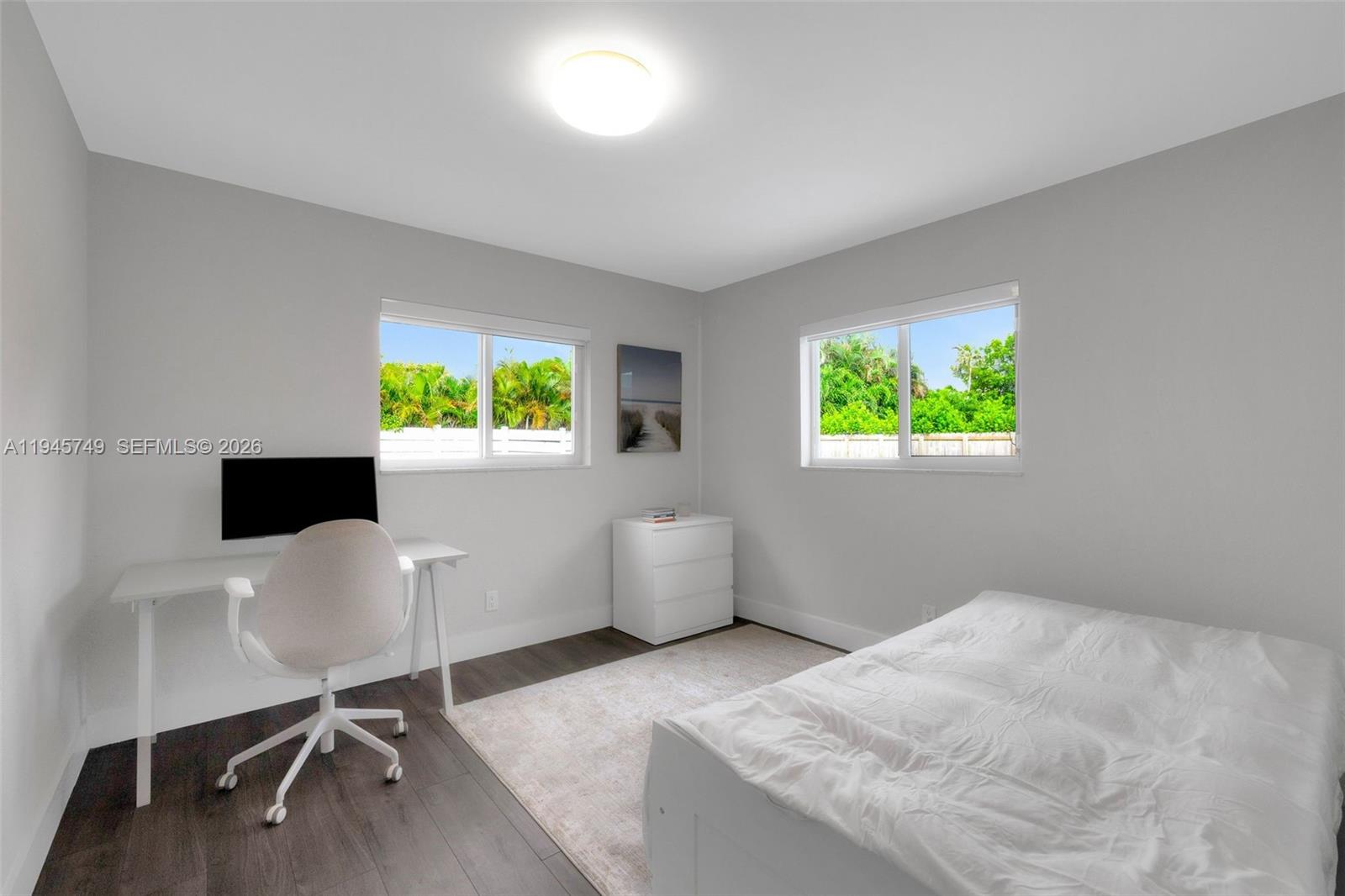 3500 North Park Road Hollywood, FL 33021 - Photo 27 of 39 a workspace with furniture and a window